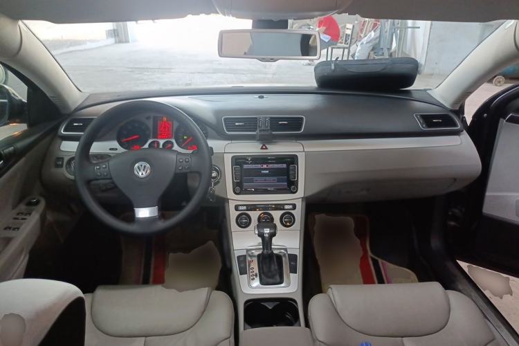 Used Volkswagen Magotan 2011 1.8TSI DSG Luxury Model Center Console