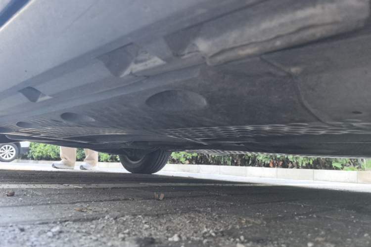 Used Volkswagen Magotan 2011 1.4 TSI Elite Edition Chassis Front Right