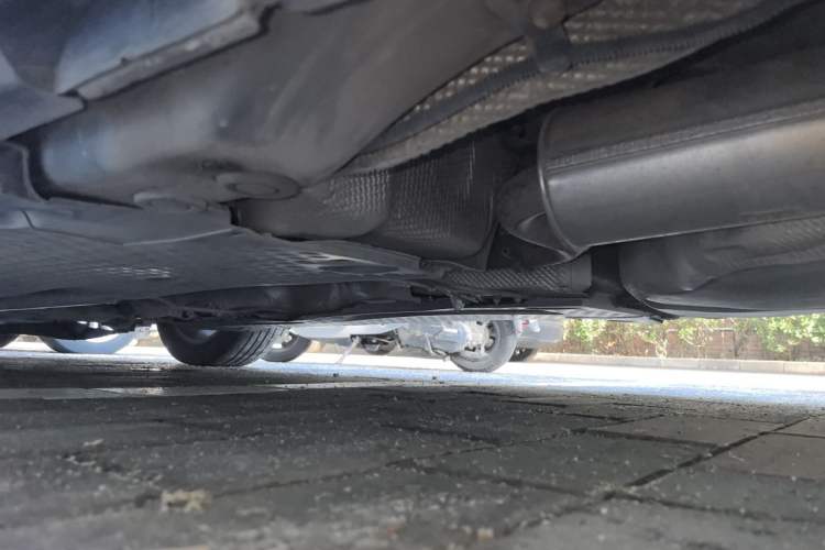 Used Volkswagen Magotan 2011 1.4 TSI Elite Edition Chassis Rear Left