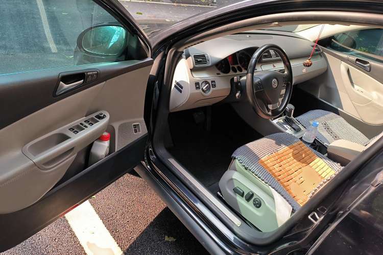 Used Volkswagen Magotan 2011 2.0 TSI DSG Luxury Edition Driver Seat