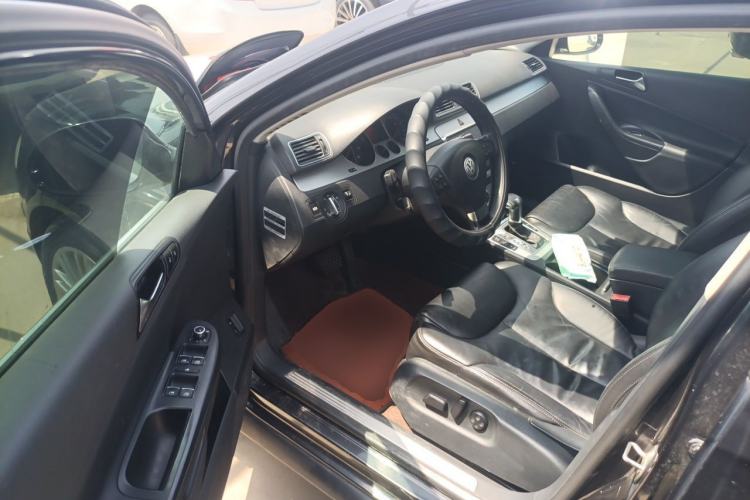 Used Volkswagen Magotan 2011 2.0 TSI DSG Comfort Edition Driver Seat