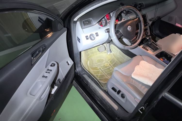 Used Volkswagen Magotan 2011 1.8TSI DSG Comfort Model Driver Seat
