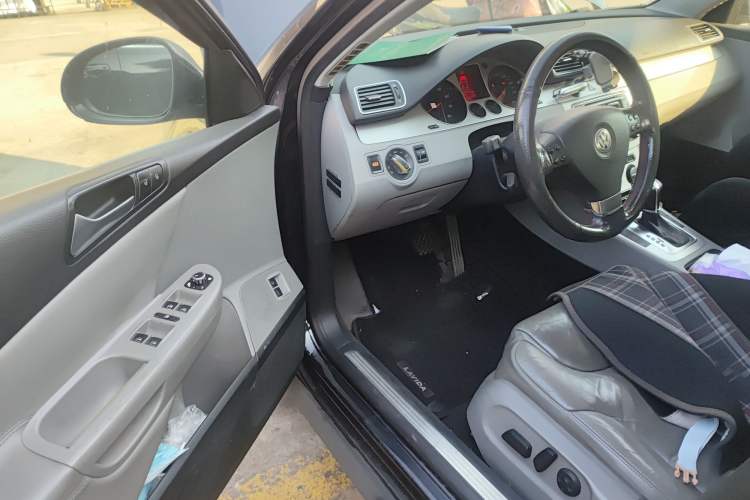 Used Volkswagen Magotan 2011 2.0 TSI DSG Comfort Edition Driver Seat