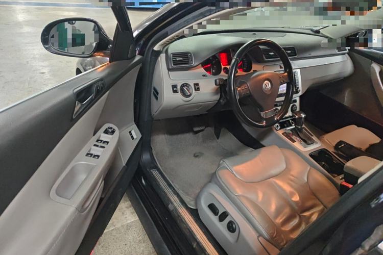 Used Volkswagen Magotan 2011 1.8TSI DSG Comfort Model Driver Seat
