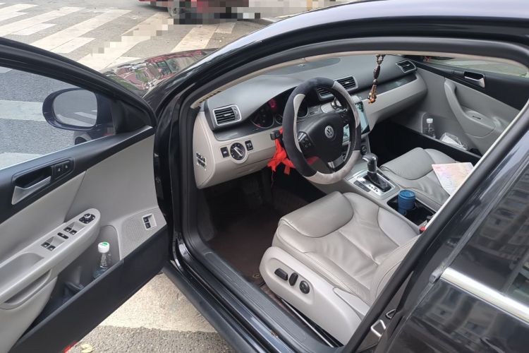 Used Volkswagen Magotan 2011 1.4 TSI Elite Edition Driver Seat