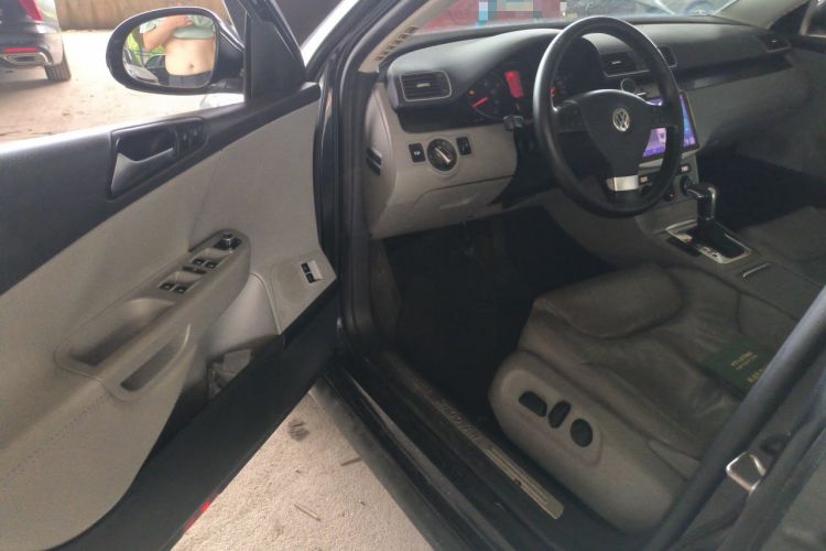 Used Volkswagen Magotan 2011 1.4 TSI Elite Edition Driver Seat