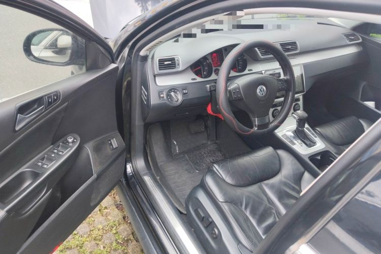Used Volkswagen Magotan 2011 1.8TSI DSG Luxury Model Driver Seat