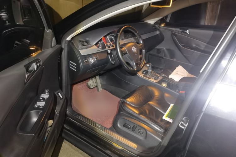 Used Volkswagen Magotan 2011 2.0 TSI DSG Luxury Edition Driver Seat