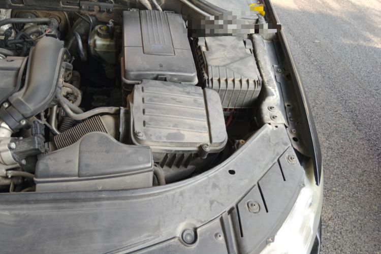 Used Volkswagen Magotan 2011 1.4 TSI Elite Edition Engine Bay Left