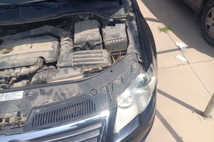 Used Volkswagen Magotan 2011 2.0 TSI DSG Comfort Edition Engine Bay Left