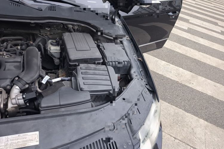 Used Volkswagen Magotan 2011 1.4 TSI Elite Edition Engine Bay Left