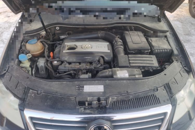 Used Volkswagen Magotan 2011 2.0 TSI DSG Luxury Edition Engine Bay