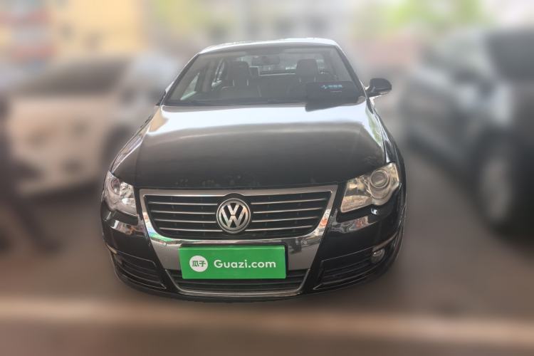 Used Volkswagen Magotan 2011 1.4 TSI Elite Edition Front