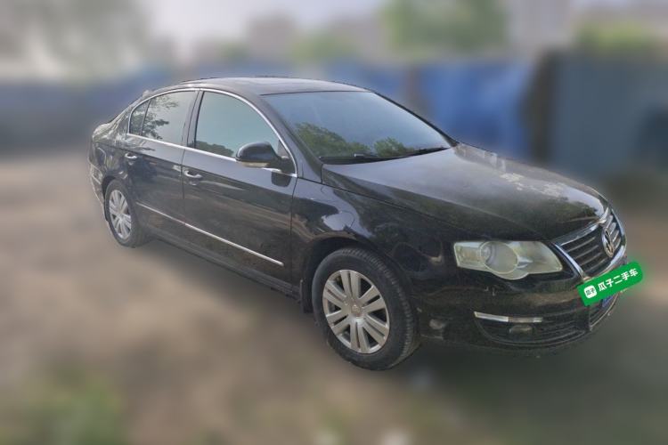Used Volkswagen Magotan 2011 1.8TSI Manual Comfort Model Front Right 45 Deg