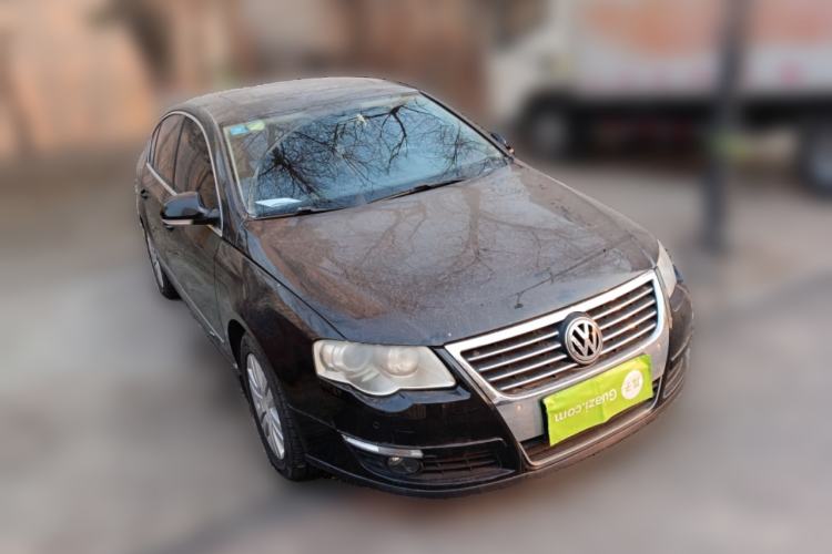 Used Volkswagen Magotan 2011 1.8TSI DSG Comfort Model Front Right 45 Deg