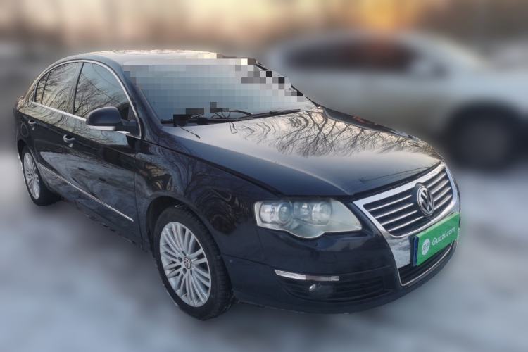 Used Volkswagen Magotan 2011 2.0 TSI DSG Luxury Edition Front Right 45 Deg