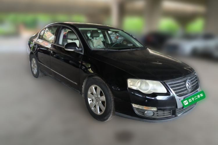 Used Volkswagen Magotan 2011 1.4 TSI Elite Edition Front Right 45 Deg