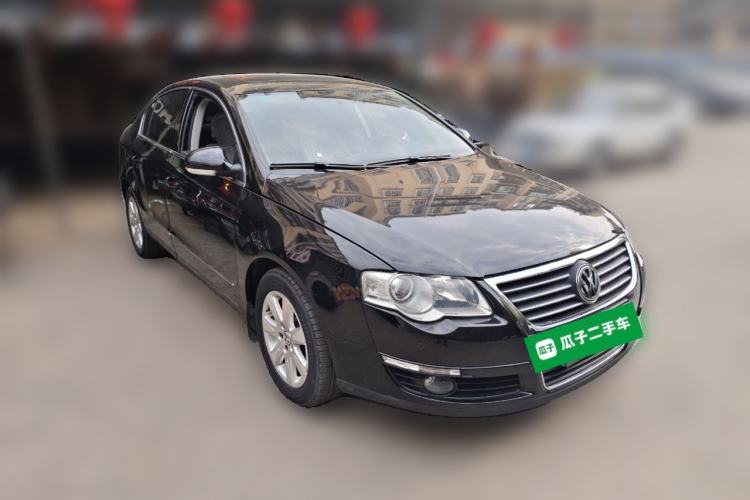 Used Volkswagen Magotan 2011 1.4 TSI Elite Edition Front Right 45 Deg