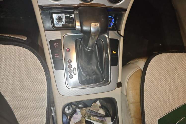 Used Volkswagen Magotan 2011 1.8TSI DSG Luxury Model Gear Lever