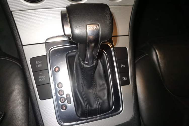 Used Volkswagen Magotan 2011 1.8TSI DSG Luxury Model Gear Lever