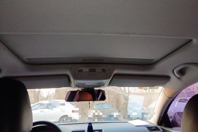 Used Volkswagen Magotan 2011 1.8TSI DSG Comfort Model Headliner