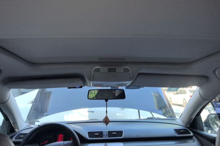 Used Volkswagen Magotan 2011 1.4 TSI Elite Edition Headliner