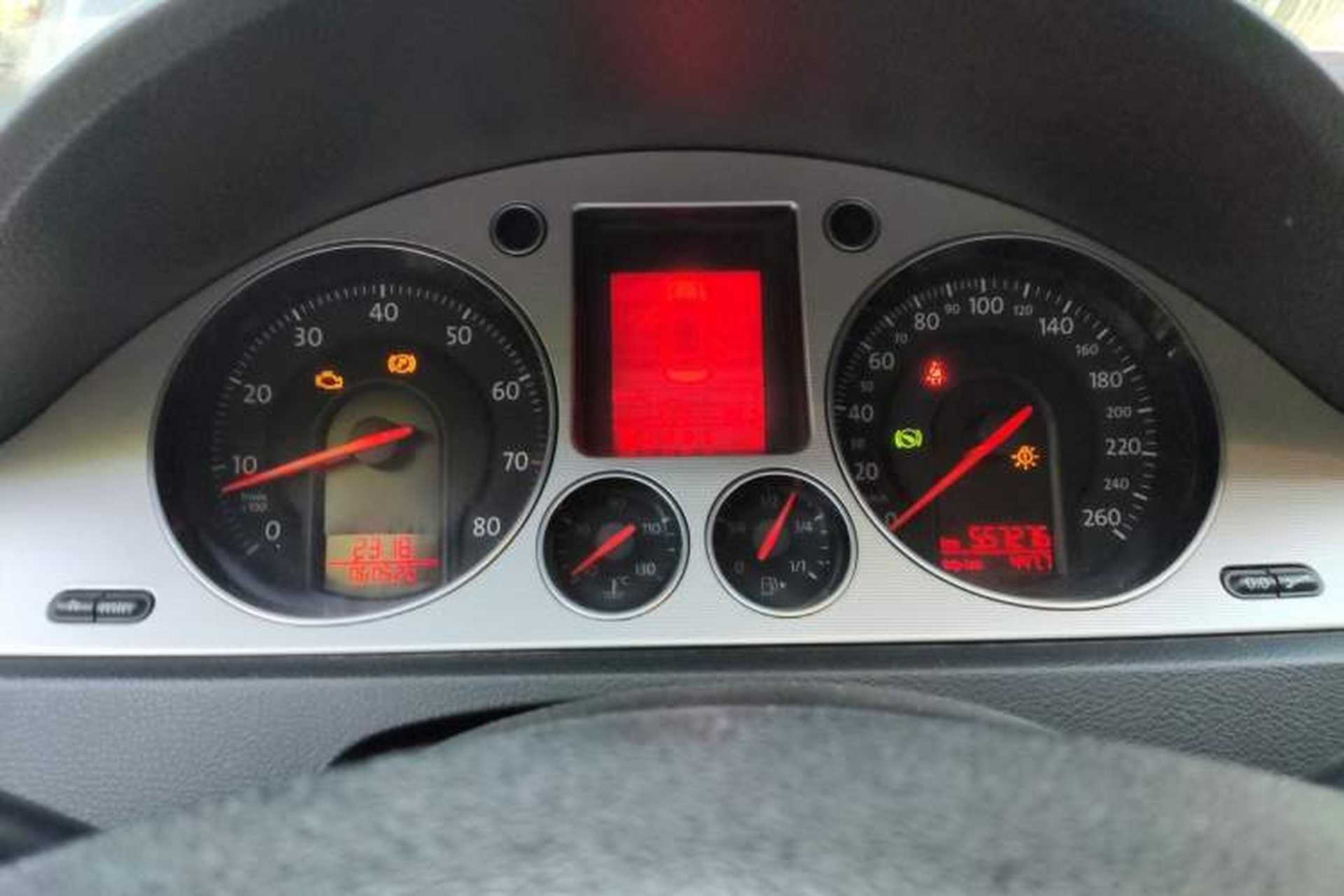 Used Volkswagen Magotan 2011 1.8TSI DSG Luxury Model Instrument Cluster