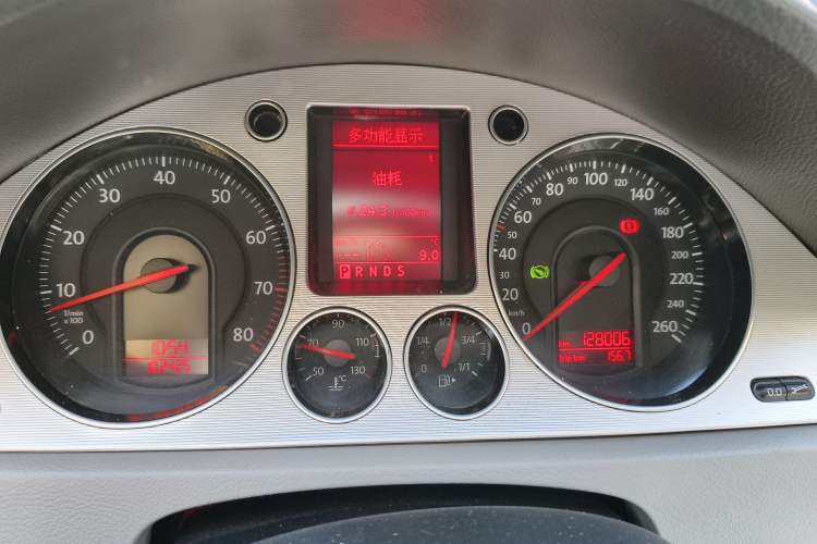 Used Volkswagen Magotan 2011 1.8TSI DSG Luxury Model Instrument Cluster