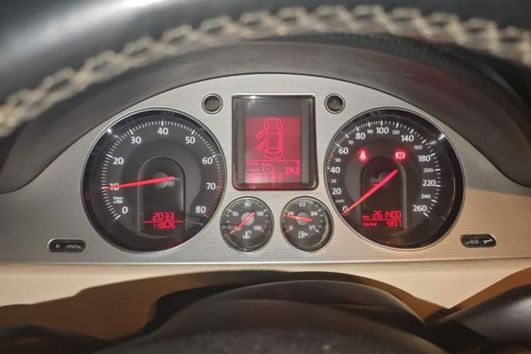 Used Volkswagen Magotan 2011 1.8TSI DSG Luxury Model Instrument Cluster