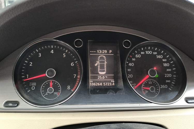 Used Volkswagen Magotan 2011 1.8TSI DSG Luxury Model Instrument Cluster