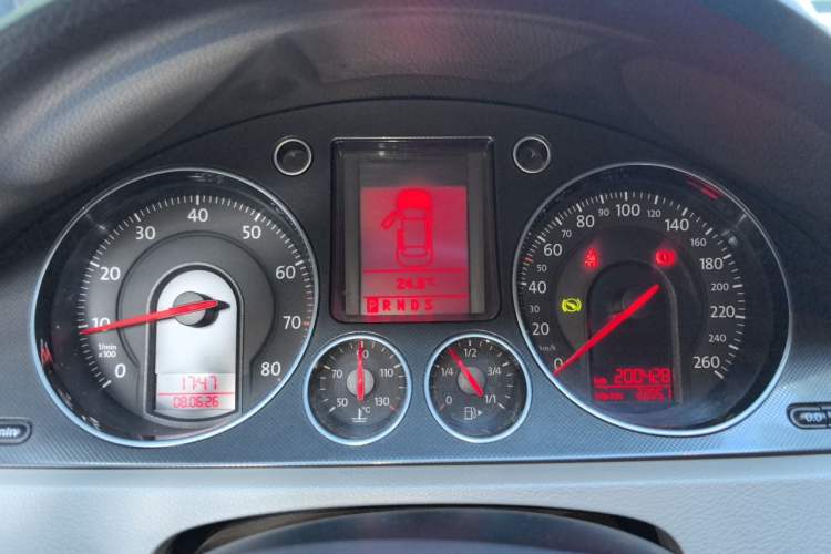 Used Volkswagen Magotan 2011 1.4 TSI Elite Edition Instrument Cluster