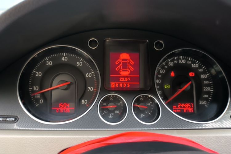 Used Volkswagen Magotan 2011 1.4 TSI Elite Edition Instrument Cluster