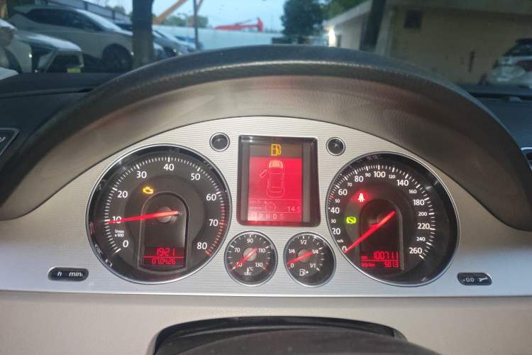 Used Volkswagen Magotan 2011 1.8TSI DSG Comfort Model Instrument Cluster
