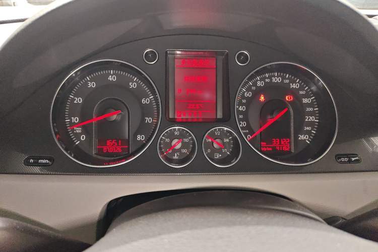 Used Volkswagen Magotan 2011 1.4 TSI Elite Edition Instrument Cluster