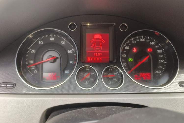 Used Volkswagen Magotan 2011 1.4 TSI Elite Edition Instrument Cluster