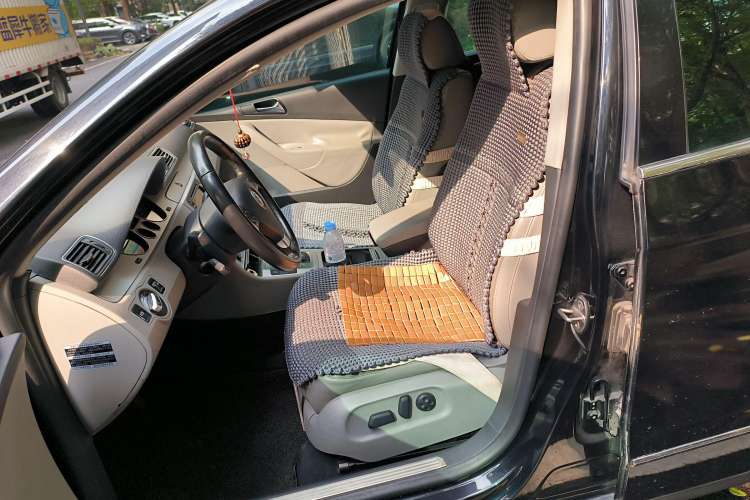 Used Volkswagen Magotan 2011 2.0 TSI DSG Luxury Edition Left Front Seat