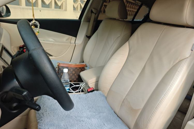 Used Volkswagen Magotan 2011 1.8TSI DSG Comfort Model Left Front Seat