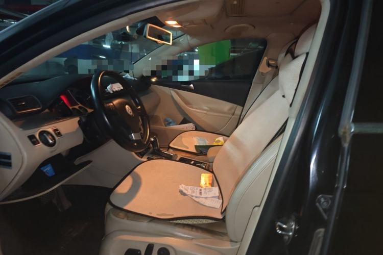 Used Volkswagen Magotan 2011 1.8TSI DSG Luxury Model Left Front Seat