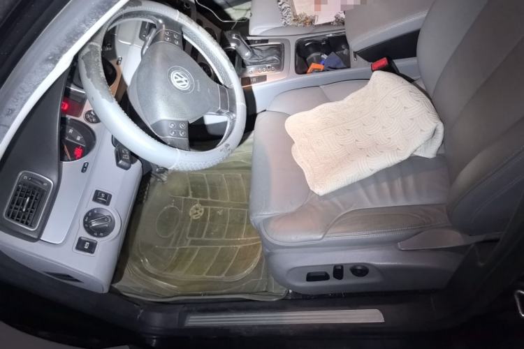 Used Volkswagen Magotan 2011 1.8TSI DSG Comfort Model Left Front Seat