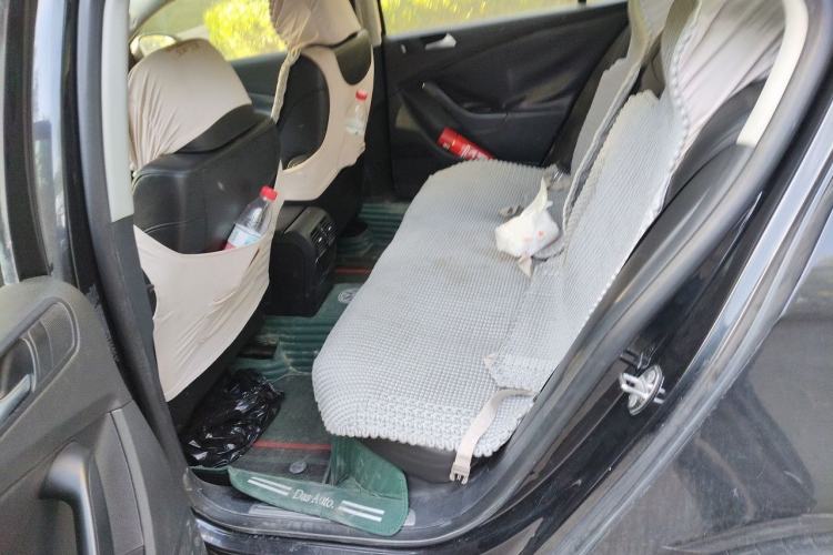 Used Volkswagen Magotan 2011 1.8TSI DSG Luxury Model Left Rear Seat