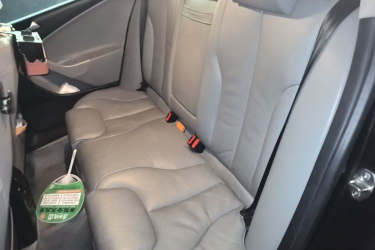 Used Volkswagen Magotan 2011 1.4 TSI Elite Edition Left Rear Seat