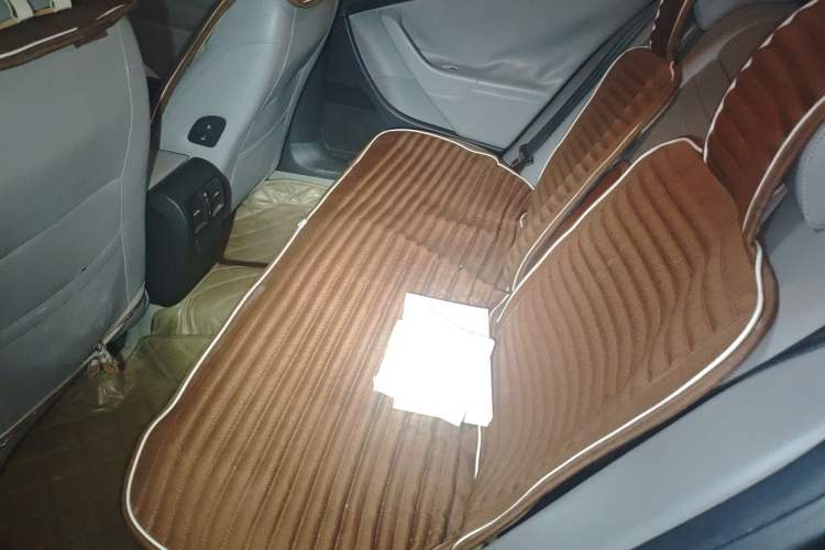 Used Volkswagen Magotan 2011 1.4 TSI Elite Edition Left Rear Seat