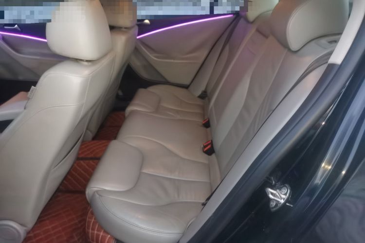 Used Volkswagen Magotan 2011 2.0 TSI DSG Luxury Edition Left Rear Seat