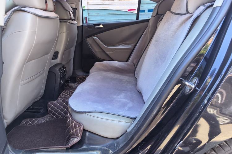 Used Volkswagen Magotan 2011 1.8TSI DSG Comfort Model Left Rear Seat