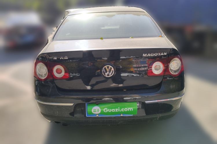 Used Volkswagen Magotan 2011 1.8TSI DSG Luxury Model Rear