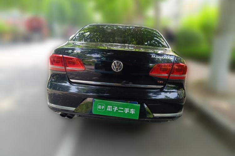 Used Volkswagen Magotan 2011 1.8TSI DSG Luxury Model Rear