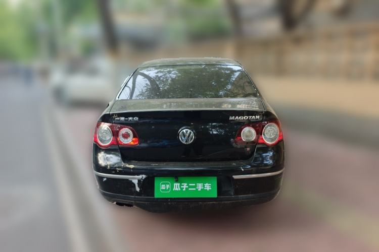Used Volkswagen Magotan 2011 1.8TSI DSG Comfort Model Rear