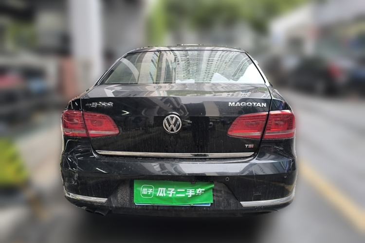 Used Volkswagen Magotan 2011 1.8TSI DSG Luxury Model Rear