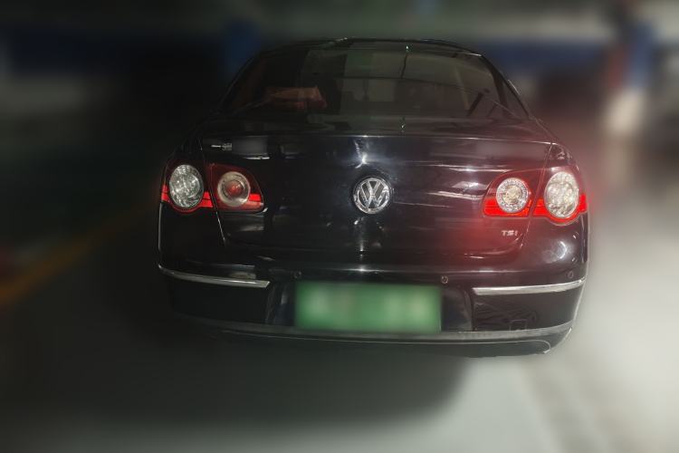 Used Volkswagen Magotan 2011 1.4 TSI Elite Edition Rear