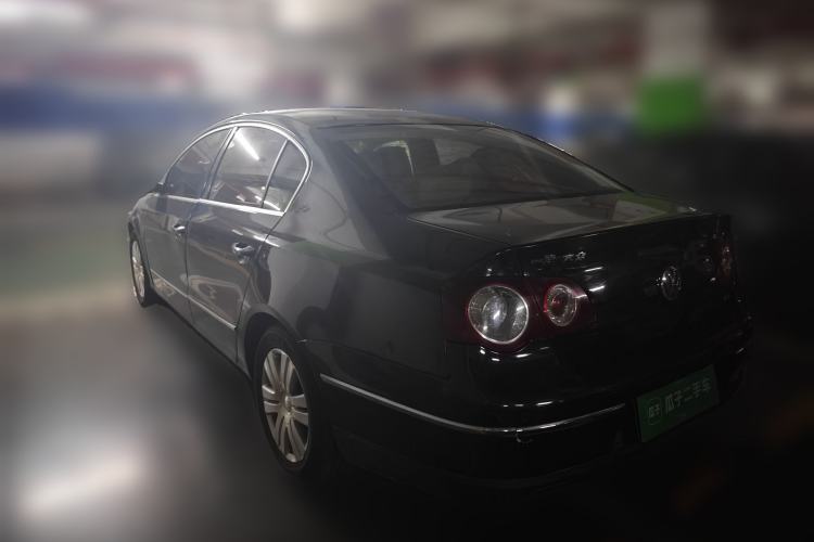 Used Volkswagen Magotan 2011 1.8TSI DSG Luxury Model Rear Left 45 Deg